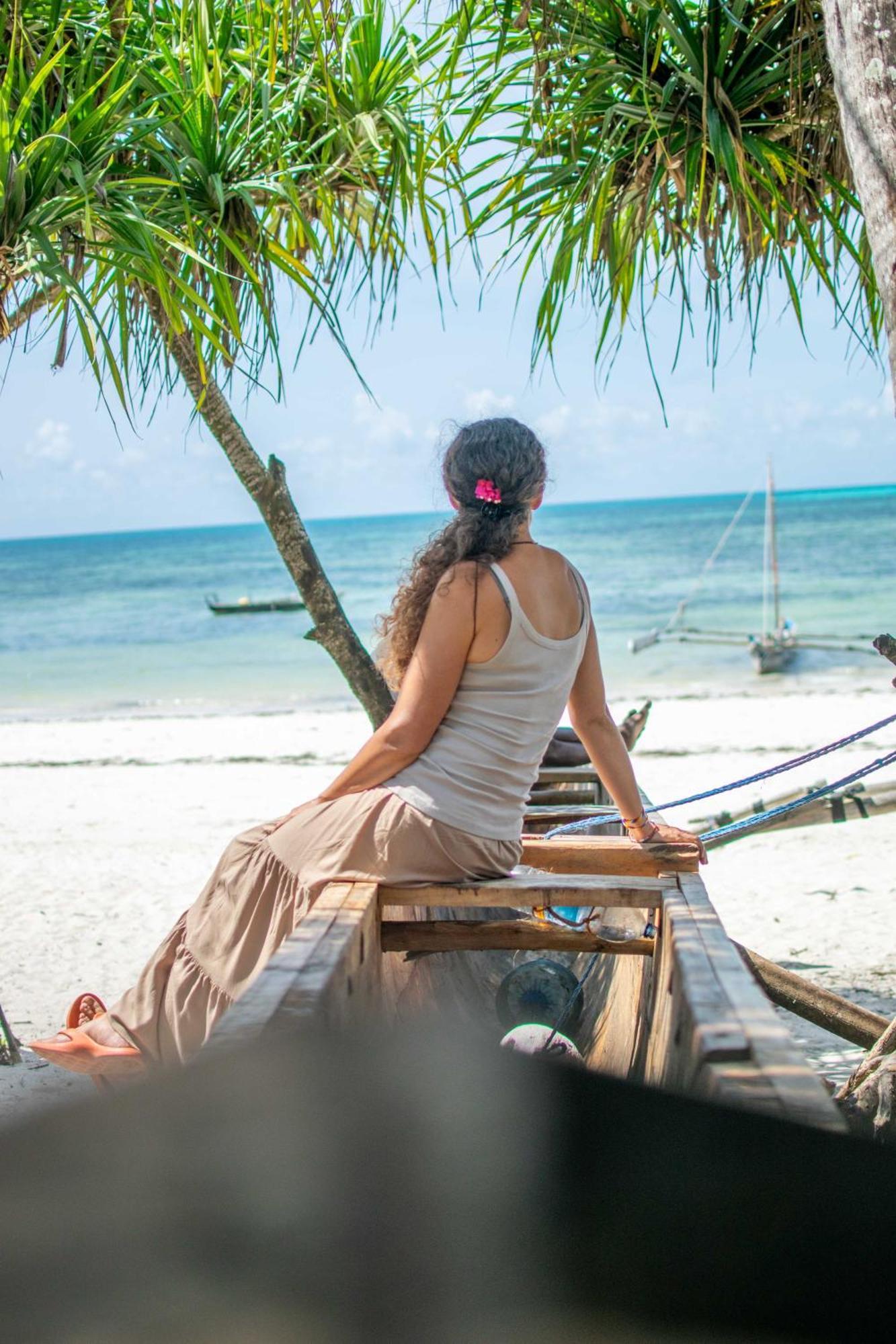 Beachfront Villa Ladha Ya Zanzibar Джамбиани Екстериор снимка